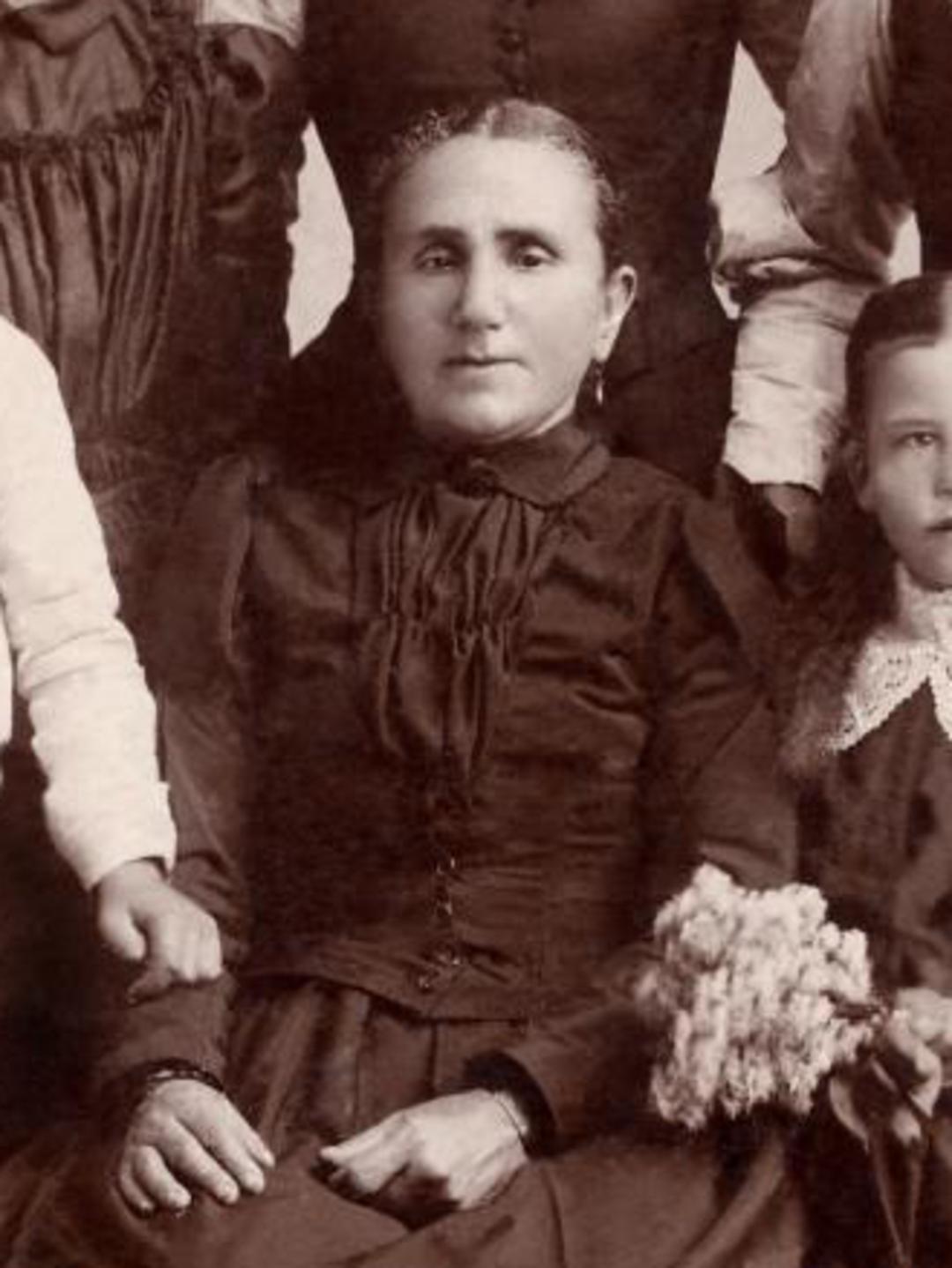 Ann Oliver (1852 - 1932) Profile
